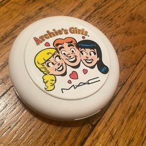 Vintage MAC Archie’s Girls Collection Face Powder